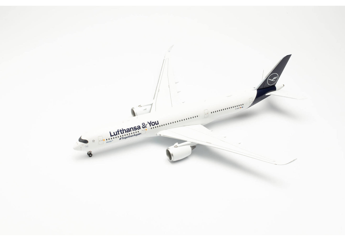 1/200 Lufthansa Airbus A350-900 "Lufthansa & You" D-AIXP "Braunschweig"