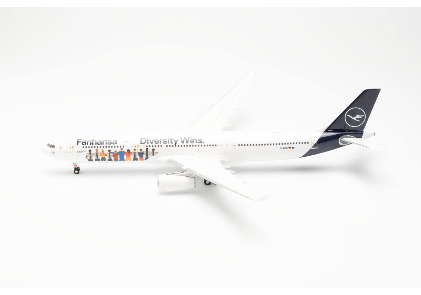 1/200 Lufthansa Airbus A330-300 "Fanhansa Diversity Wins" D-AIKQ
