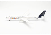 1/200 Lufthansa Airbus A330-300 "Fanhansa Diversity Wins" D-AIKQ