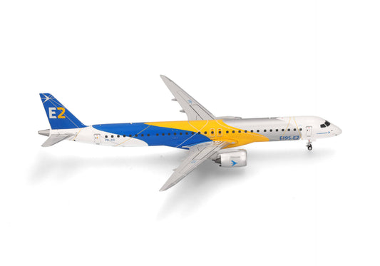 1/200 Embraer E195-E2 Corporate Livery PR-ZIQ