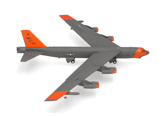 1/200 U.S. Air Force Boeing B-52H Stratofortress 49th Test and Evaluation Sqn "Test Orange" Livery 61-0028