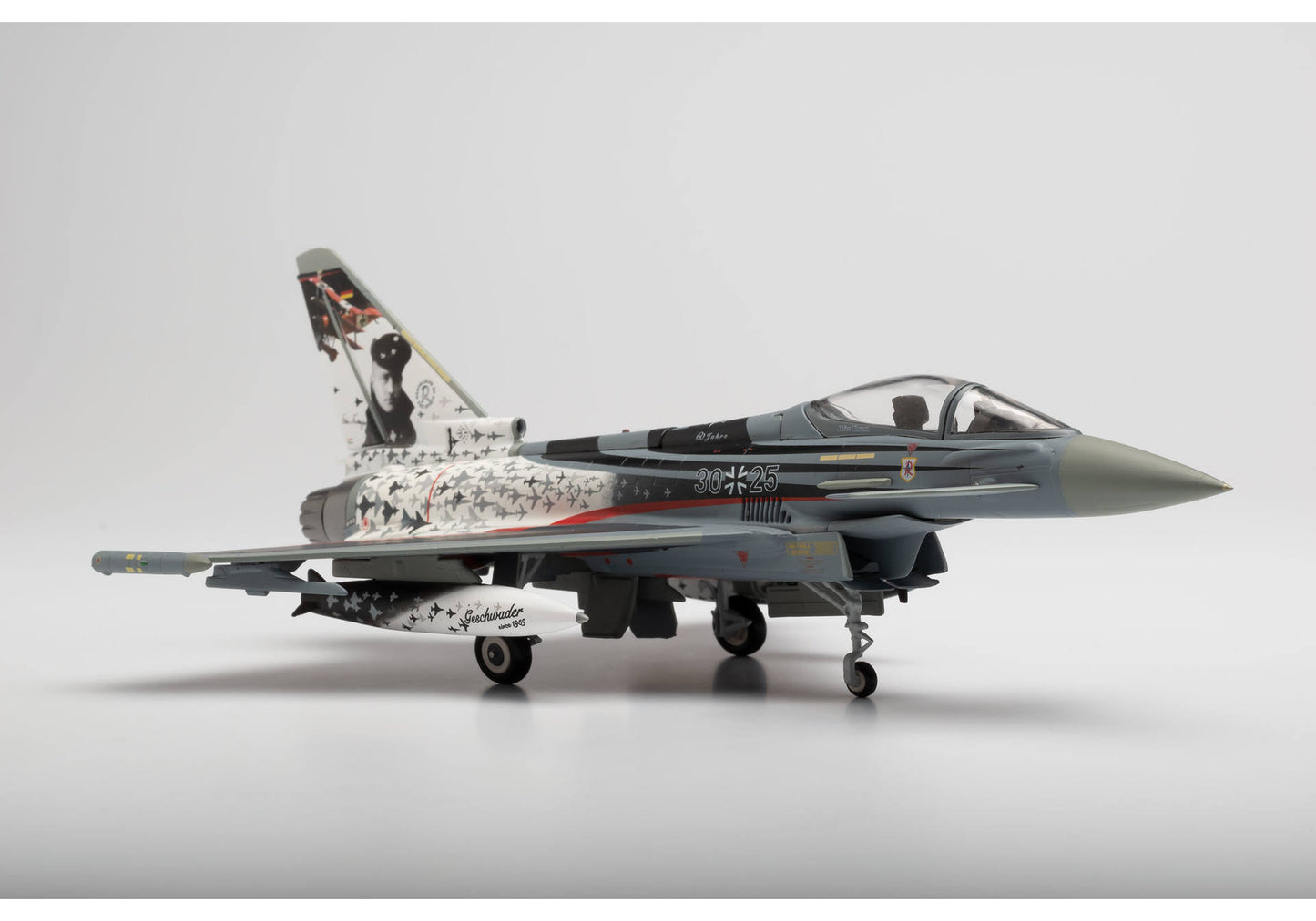 1/72 Luftwaffe Eurofighter Typhoon TaktLwG 71 60th Anniversary "The Spirit of Richthofen" Wittmundhafen Air Base 30+25