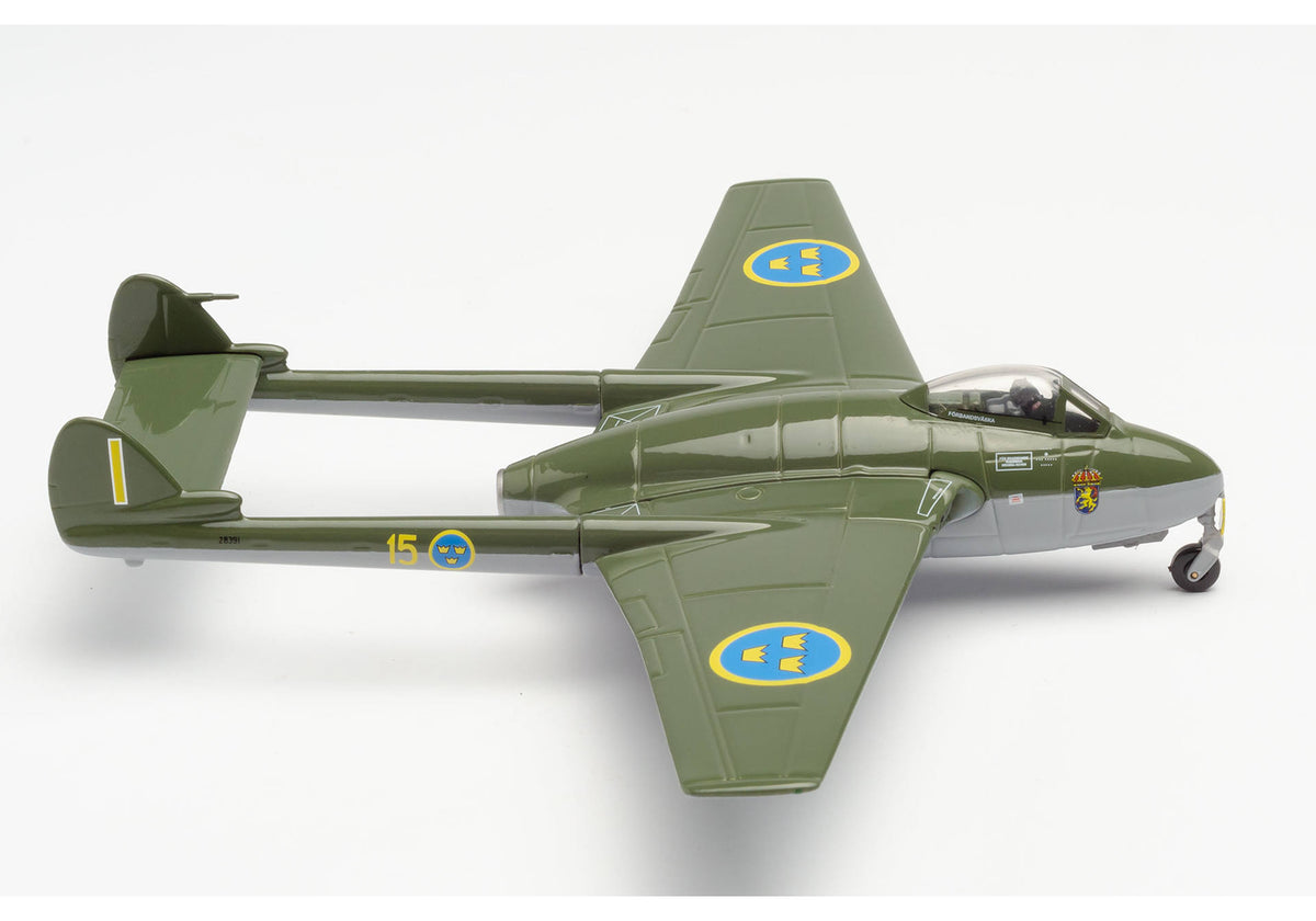 1/72 Royal Swedish Air Force De Havilland Vampire J 28B (FB.50) F 15 (Hälsinge Air Force Wing) Söderhamn Air Base 28219 / Yellow I