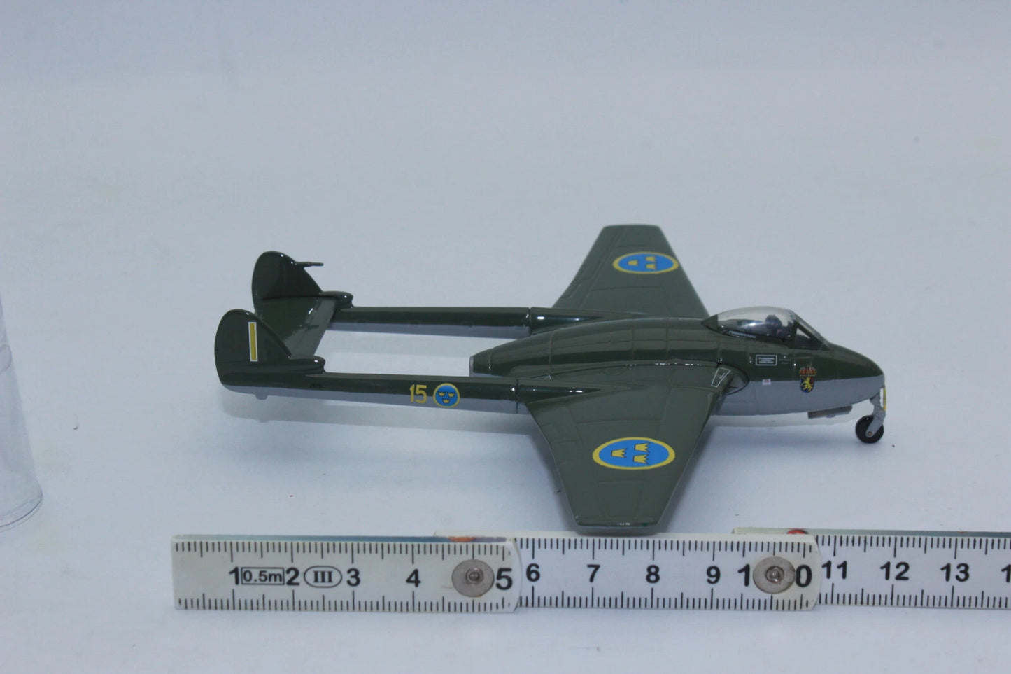 1/72 Royal Swedish Air Force De Havilland Vampire J 28B (FB.50) F 15 (Hälsinge Air Force Wing) Söderhamn Air Base 28219 / Yellow I