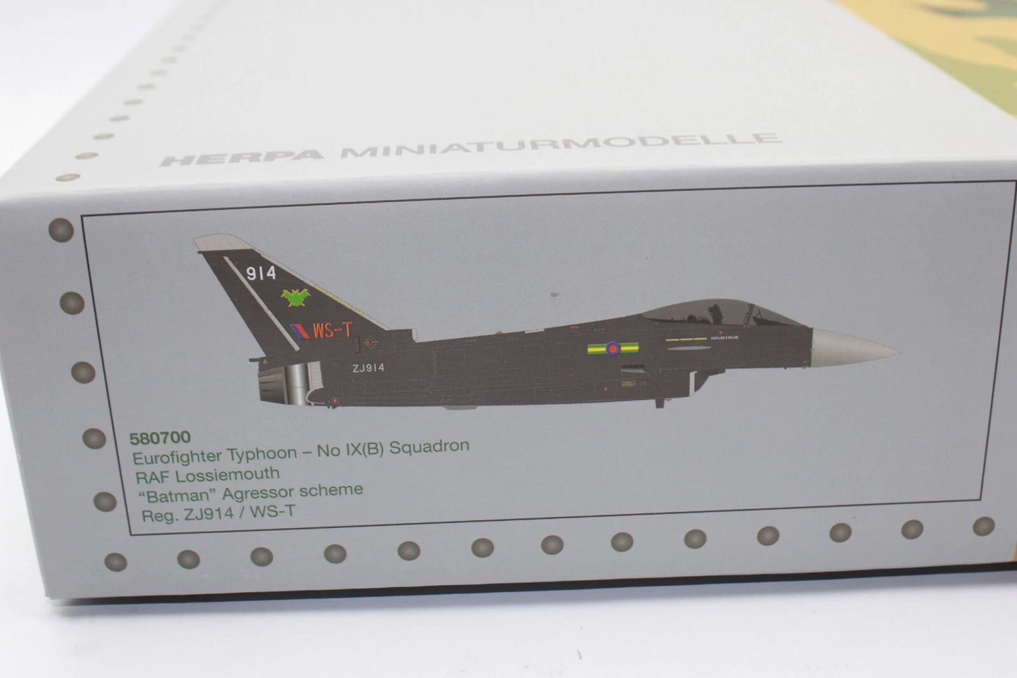 1/72 Eurofighter Typhoon No IX(B) Squadron RAF Lossiemouth "Batman" Agressor Scheme ZJ914 / WS-T
