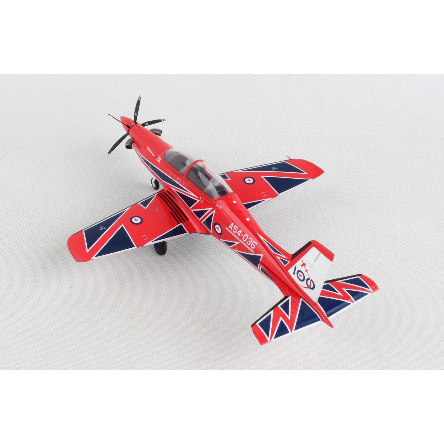 1/72 Royal Australian Air Force Pilatus PC-21 Roulettes Aerobatic Team "RAAF 100"A54-036