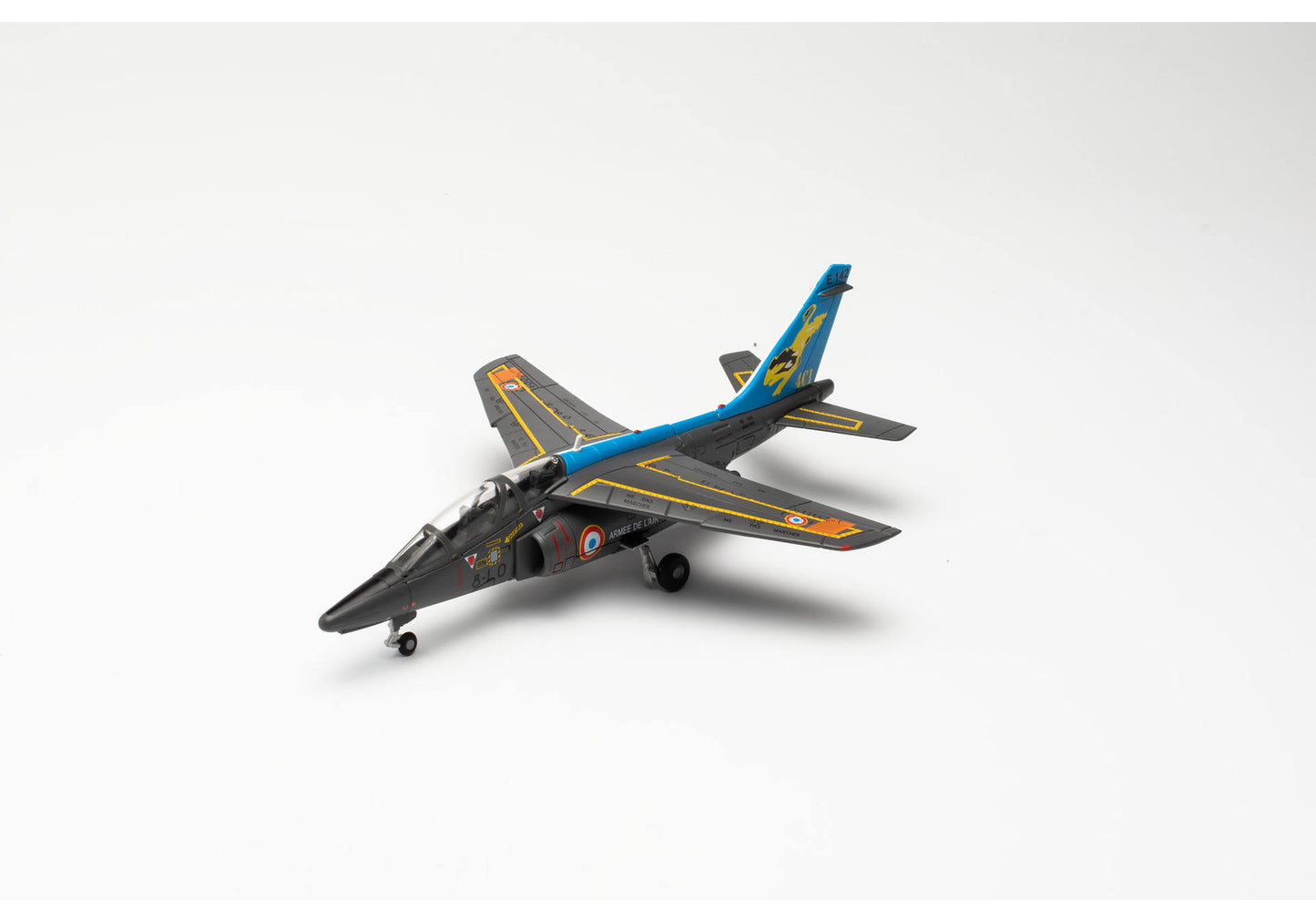 1/72 French Air Force Alpha Jet E ETO 01.008 (Escadron de Transition Opérationnelle) BA 120 Cazaux E142 / 8-LO