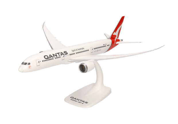 1/200 SNAP FIT Qantas Boeing 787-9 Dreamliner New Colours VH-ZNA