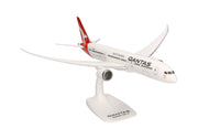 1/200 SNAP FIT Qantas Boeing 787-9 Dreamliner New Colours VH-ZNA