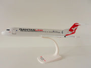 1/100 SNAP FIT QANTASLINK Fokker 100 VH-NHF