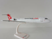 1/100 SNAP FIT QANTASLINK Fokker 100 VH-NHF