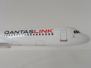1/100 SNAP FIT QANTASLINK Fokker 100 VH-NHF