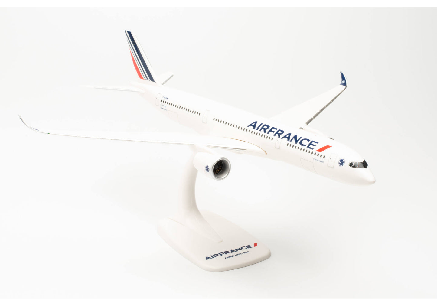 1/200  SNAP FIT Air France Airbus A350-900 2021 Livery F-HTYM "Fort-de-France"