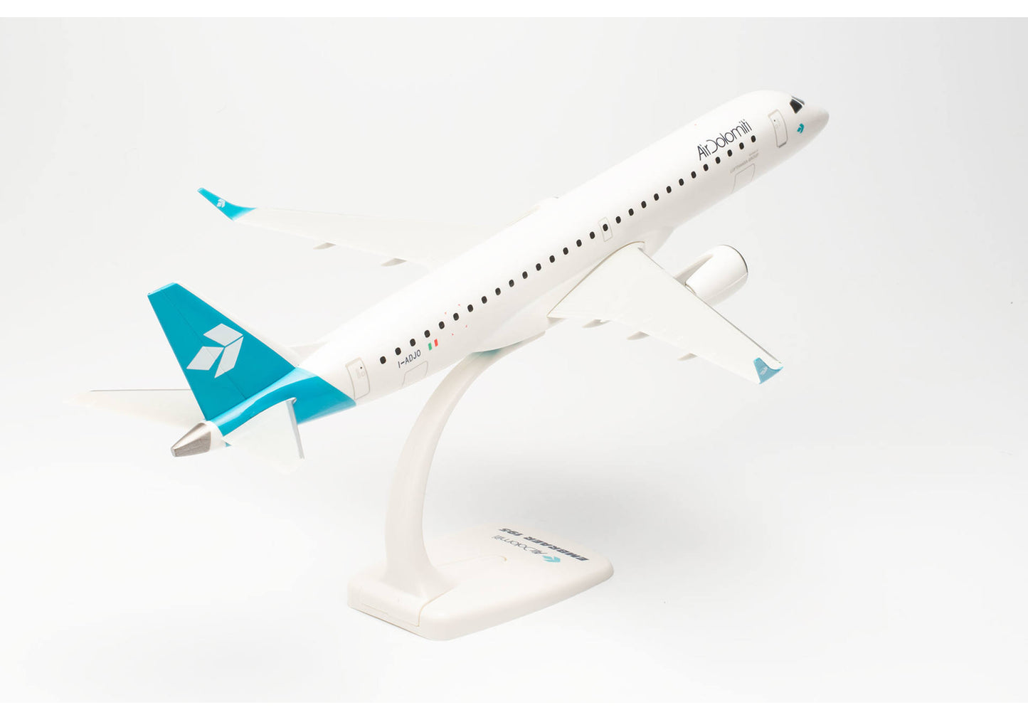 1/200 SNAP FIT Air Dolomiti Embraer E195 New Colours I-ADJO