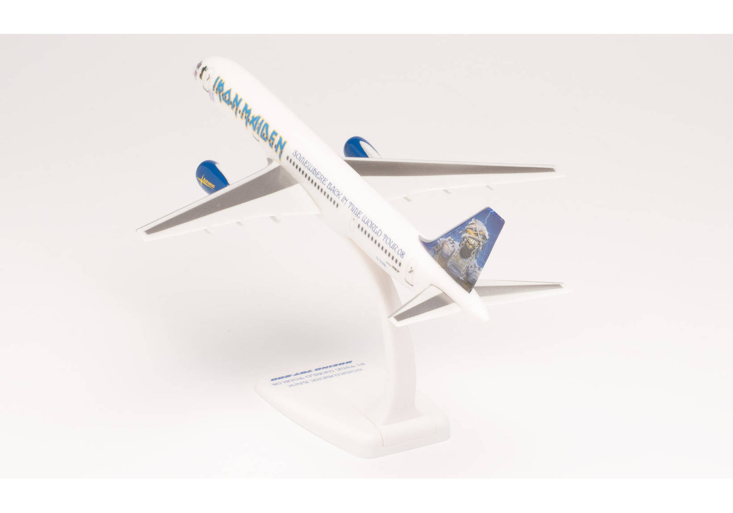 1/200 SNAP FIT Iron Maiden (Astraeus) Boeing 757-200 "Ed Force One" Somewhere Back in Time World Tour 2008 G-OJIB