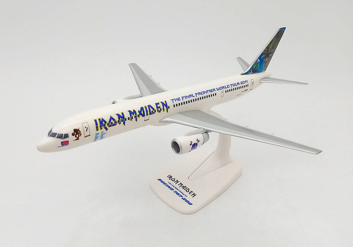 1/200 SNAP FIT Iron Maiden (Astraeus) Boeing 757-200 "Ed Force One" The Final Frontier World Tour 2011 G-STRX