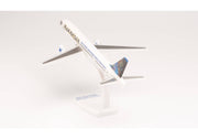 1/200 SNAP FIT Iron Maiden (Astraeus) Boeing 757-200 "Ed Force One" The Final Frontier World Tour 2011 G-STRX