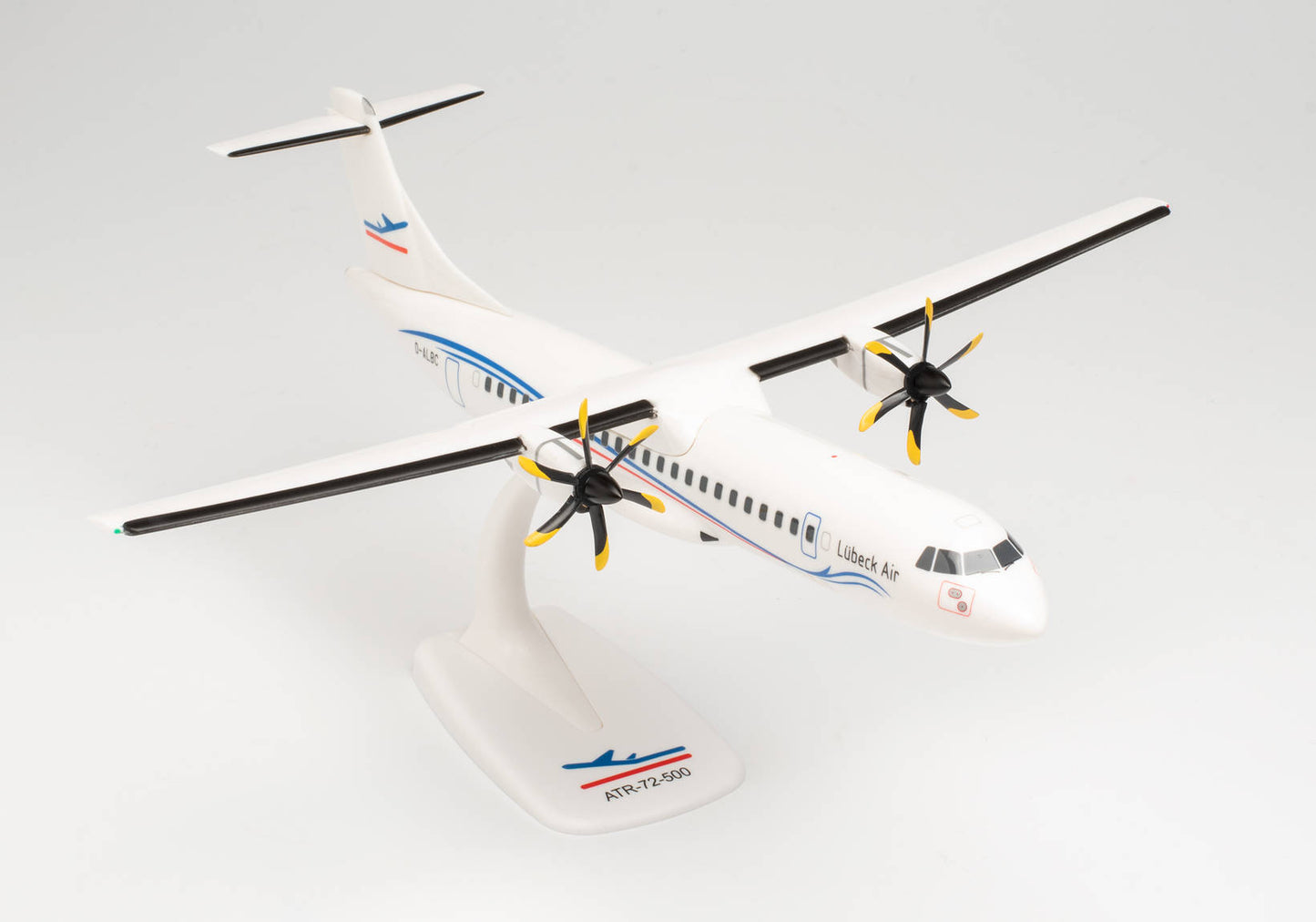 1/200 SNAP FIT Lübeck Air ATR-72-500 D-ALBC