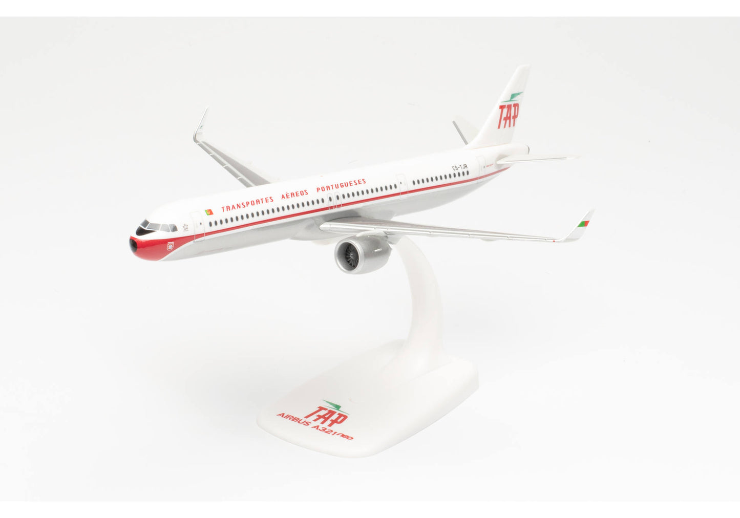 1/200 SNAP FIT TAP Air Portugal Airbus A321neo Retro 75th Anniversary Colors CS-TJR