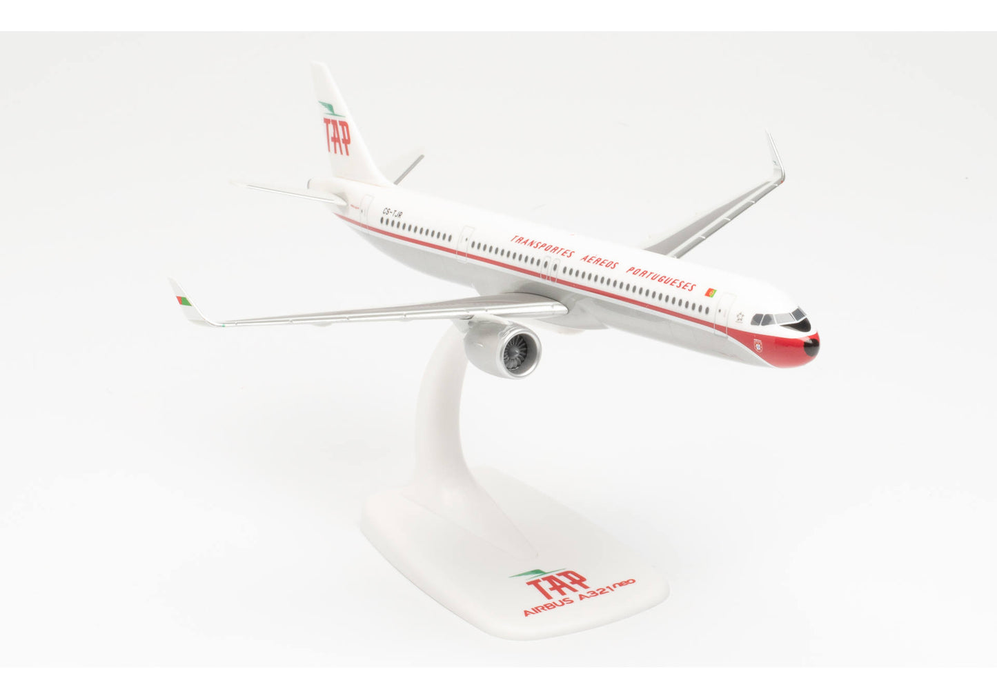 1/200 SNAP FIT TAP Air Portugal Airbus A321neo Retro 75th Anniversary Colors CS-TJR