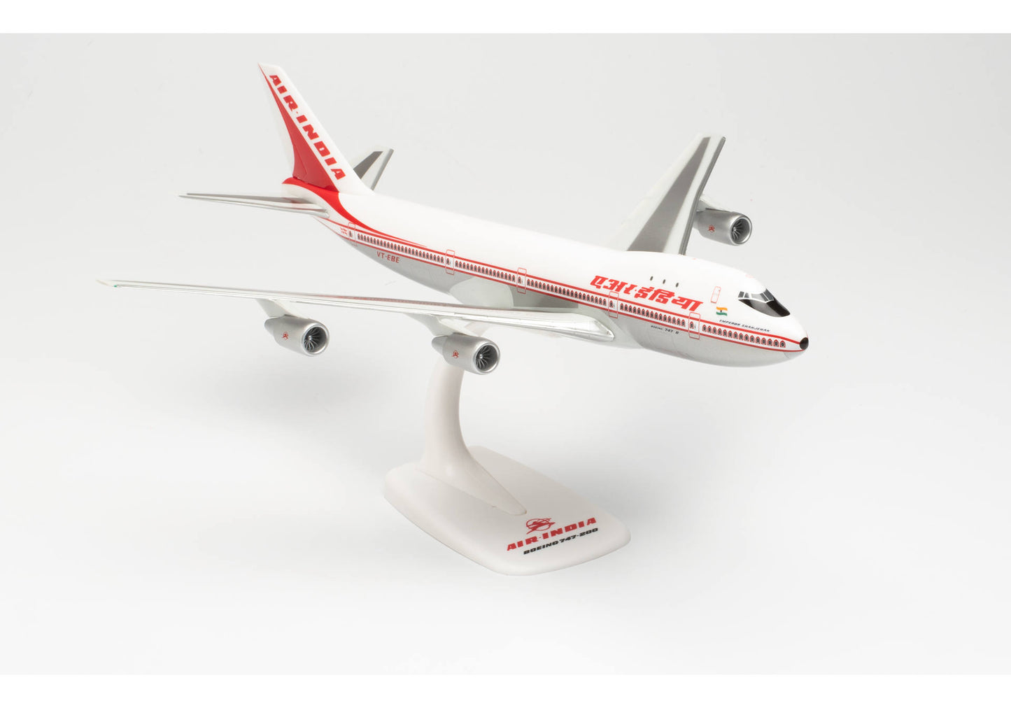 1/250 SNAP FIT Air India Boeing 747-200 VT-EBE "Emperor Shahjehan"