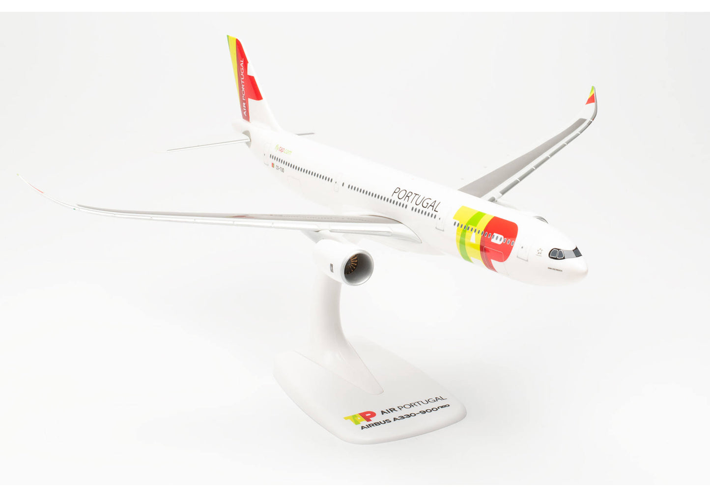 1/200 SNAP FIT TAP Air Portugal Airbus A330-900neo "75 Years" CS-TUD