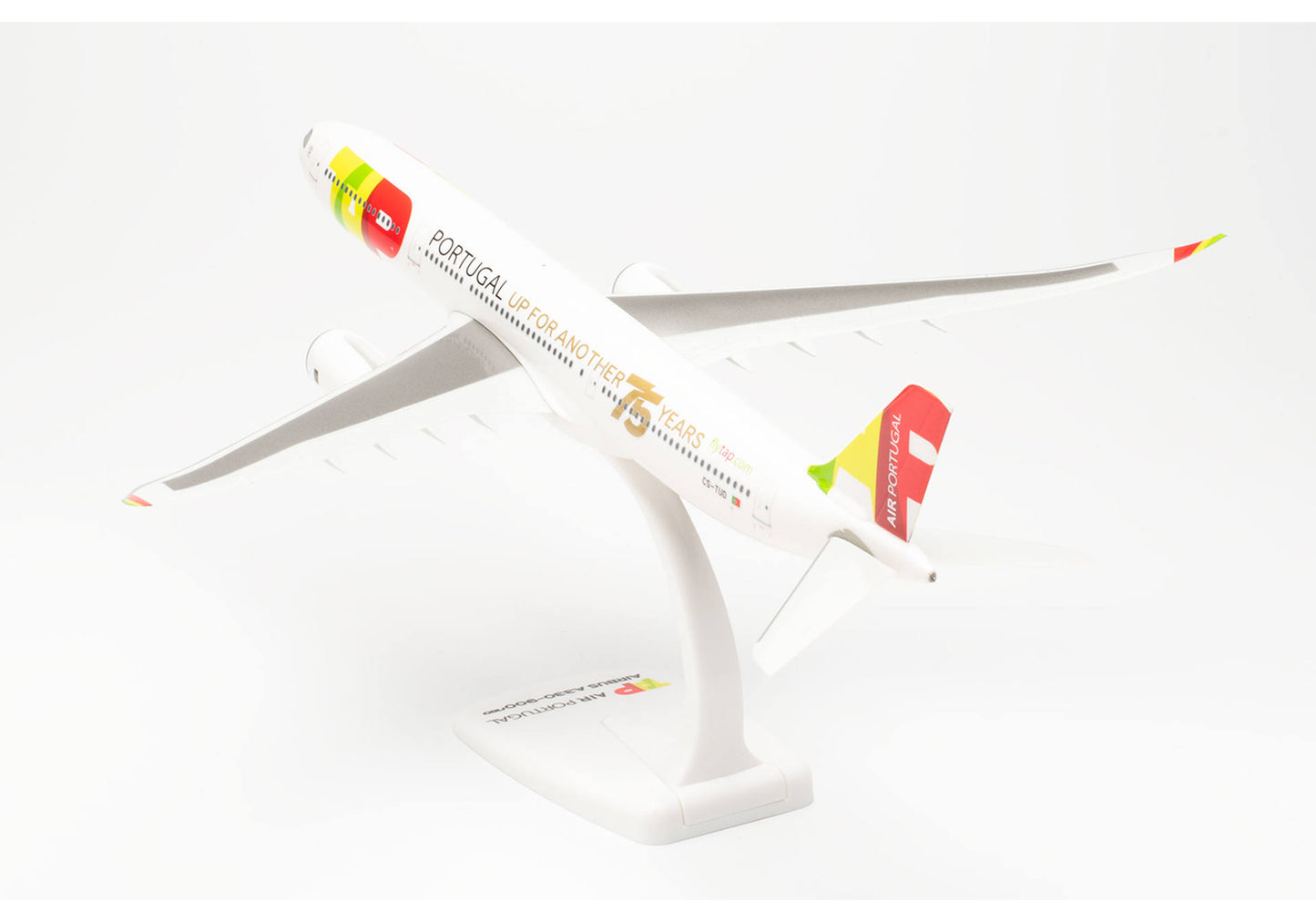 1/200 SNAP FIT TAP Air Portugal Airbus A330-900neo "75 Years" CS-TUD