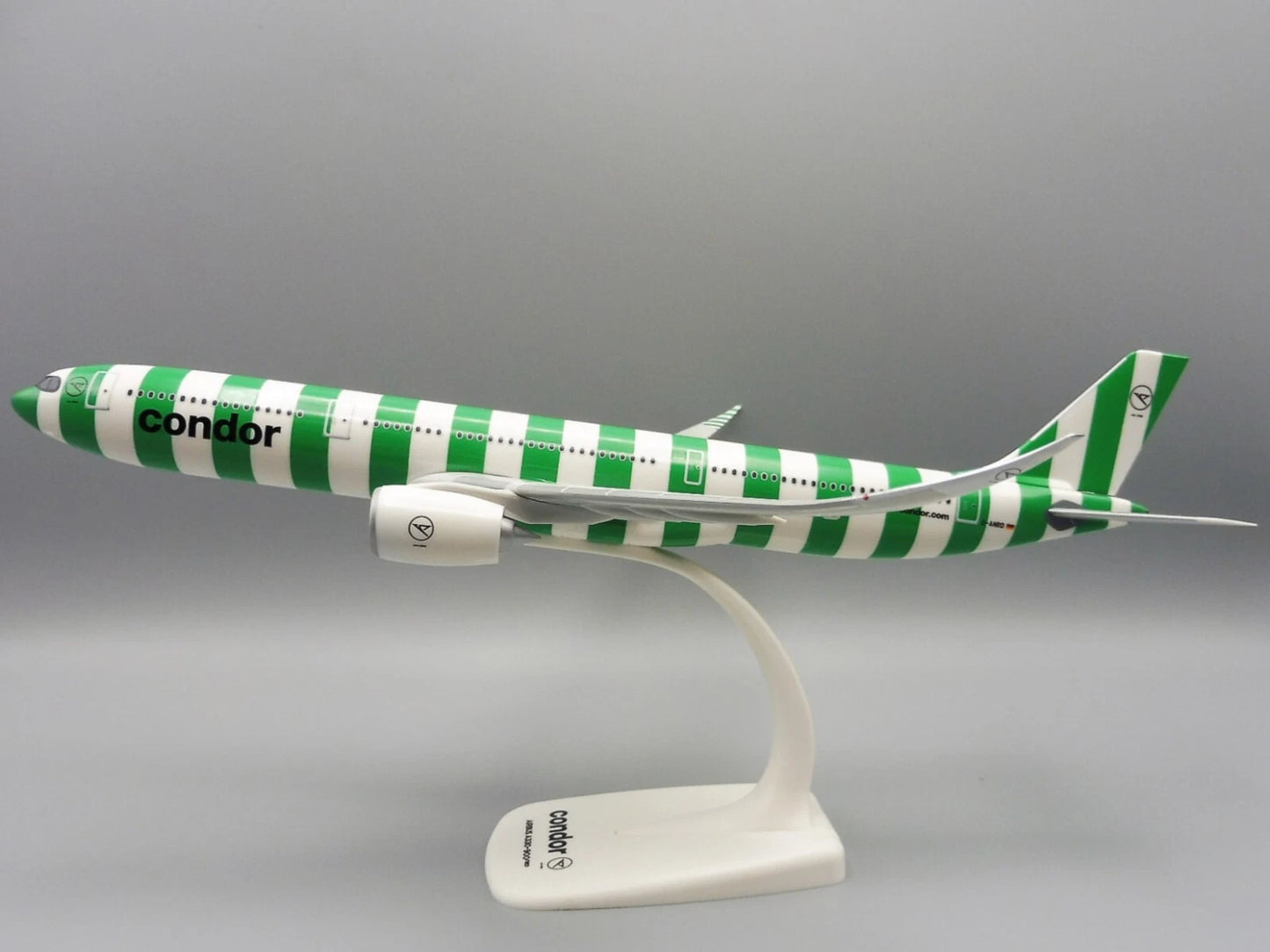 1/200 SNAP FIT Condor Airbus A330-900neo "Island" New 2022 Colors D-ANRD