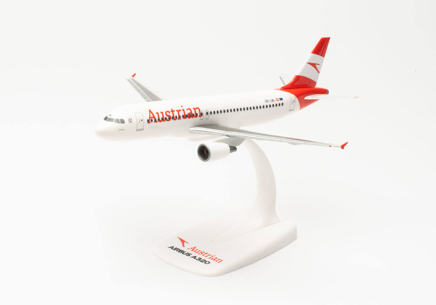 1/200 SNAP FIT Austrian Airlines Airbus A320 OE-LBL "Ausseerland"