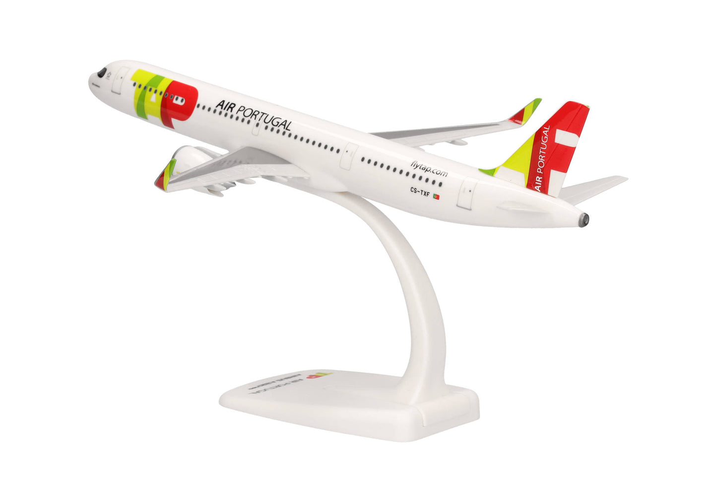 1/200 SNAP FIT TAP Air Portugal Airbus A321LR CS-TXF "AmÃ¡lia Rodrigues"