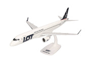 1/100 SNAP FIT LOT Polish Airlines Embraer E195 SP-LND