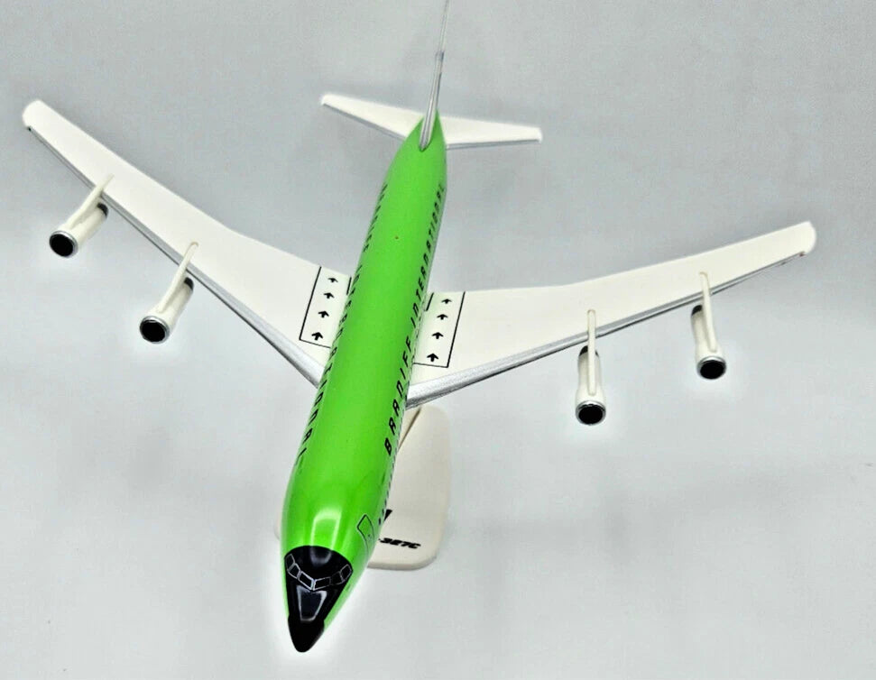 1/144 SNAP FIT Braniff International Boeing 707-320 Solid Lime Green N7097