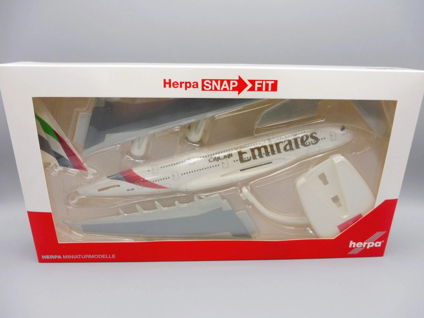1/250 SNAP FIT Emirates Airbus A380 New 2023 Colors A6-EOE