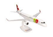 1/100 SNAP FIT TAP Express Embraer E195 CS-TTY "Lisboa"