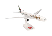 1/200 SNAP FIT Emirates Boeing 777-300ER New 2023 Colors A6-ENV