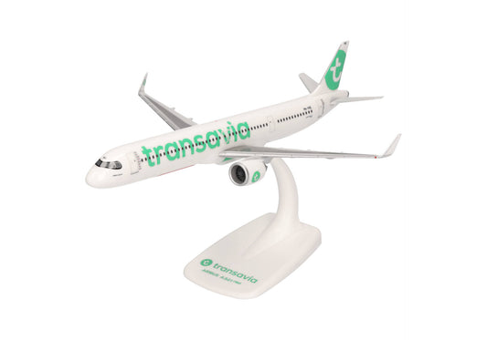 1/200 SNAP FIT Transavia Airbus A321neo PH-YHZ