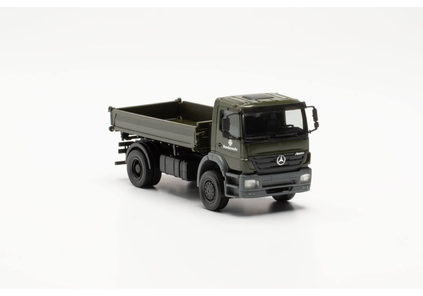 1/87 Mercedes-Benz Axor Three-Way Dumper "German Armed Forces"