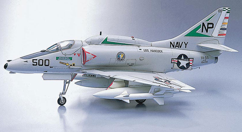 1/72 A-4E/F SKYHAWK (U.S. Navy/M.C. Carrier-Based Attacker)