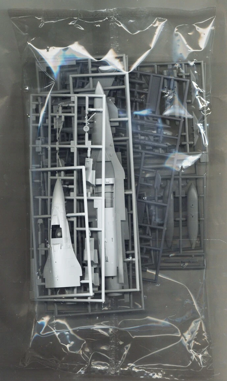 1/72 Mitsubishi F-2A Kai with Conformal Tank [LIMITED EDITION] [LIMITED EDITION]