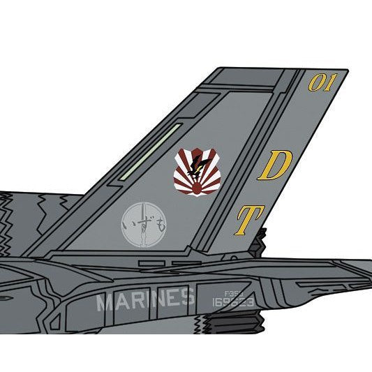 1/72 F-35 LIGHTNING II (B Version) U.S.M.C. VMFA-242 Test of Taking Off and Landing on IZUMO [LIMITED EDITION]