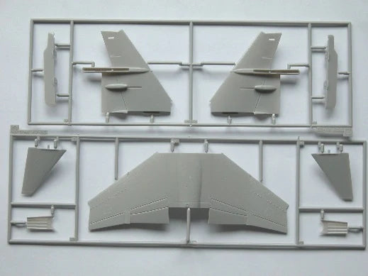 1/48 AV-8B HARRIER II PLUS (U.S.M.C. Attacker)
