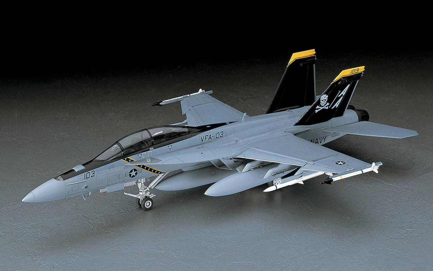 1/48 F/A-18F SUPER HORNET (U.S. Navy Carrier-Borne Fighter/Attacker)