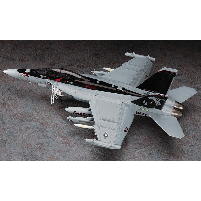 1/48 EA-18G GROWLER (U.S. Navy Carrier-Borne ECM Aircraft)