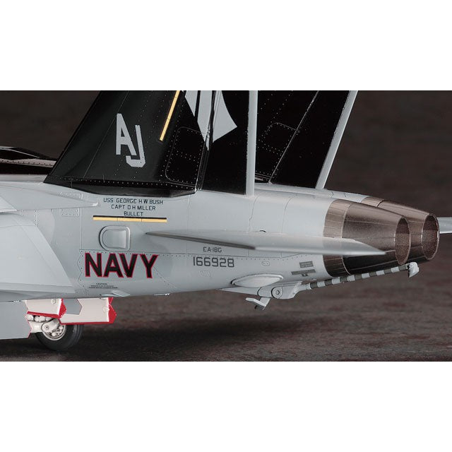 1/48 EA-18G GROWLER (U.S. Navy Carrier-Borne ECM Aircraft)