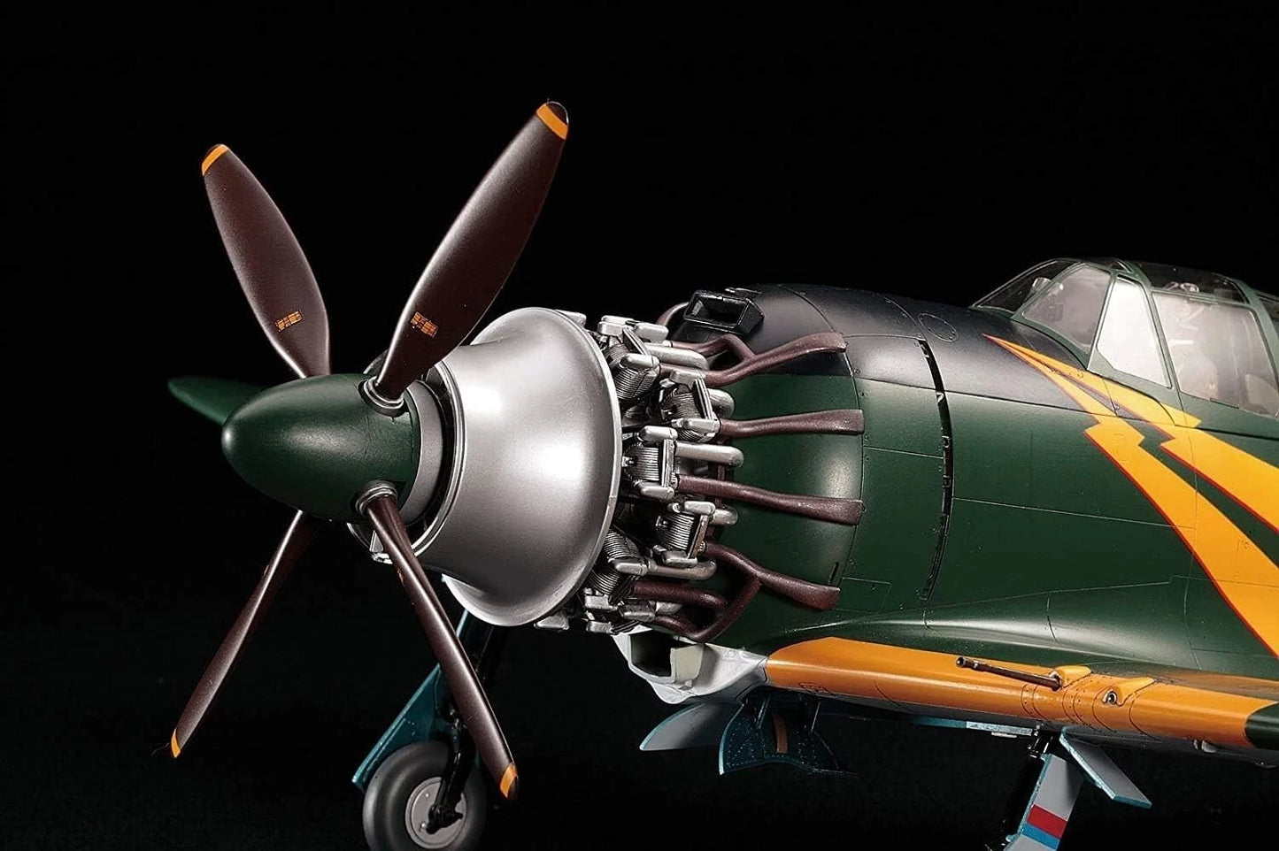 1/32 MITSUBISHI J2M3 RAIDEN (JACK) TYPE 21
