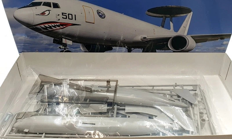 1/200 E-767 AWACS Airborne Warning & Control Wing 40th ANNIVERSARY [LIMITED EDITION]