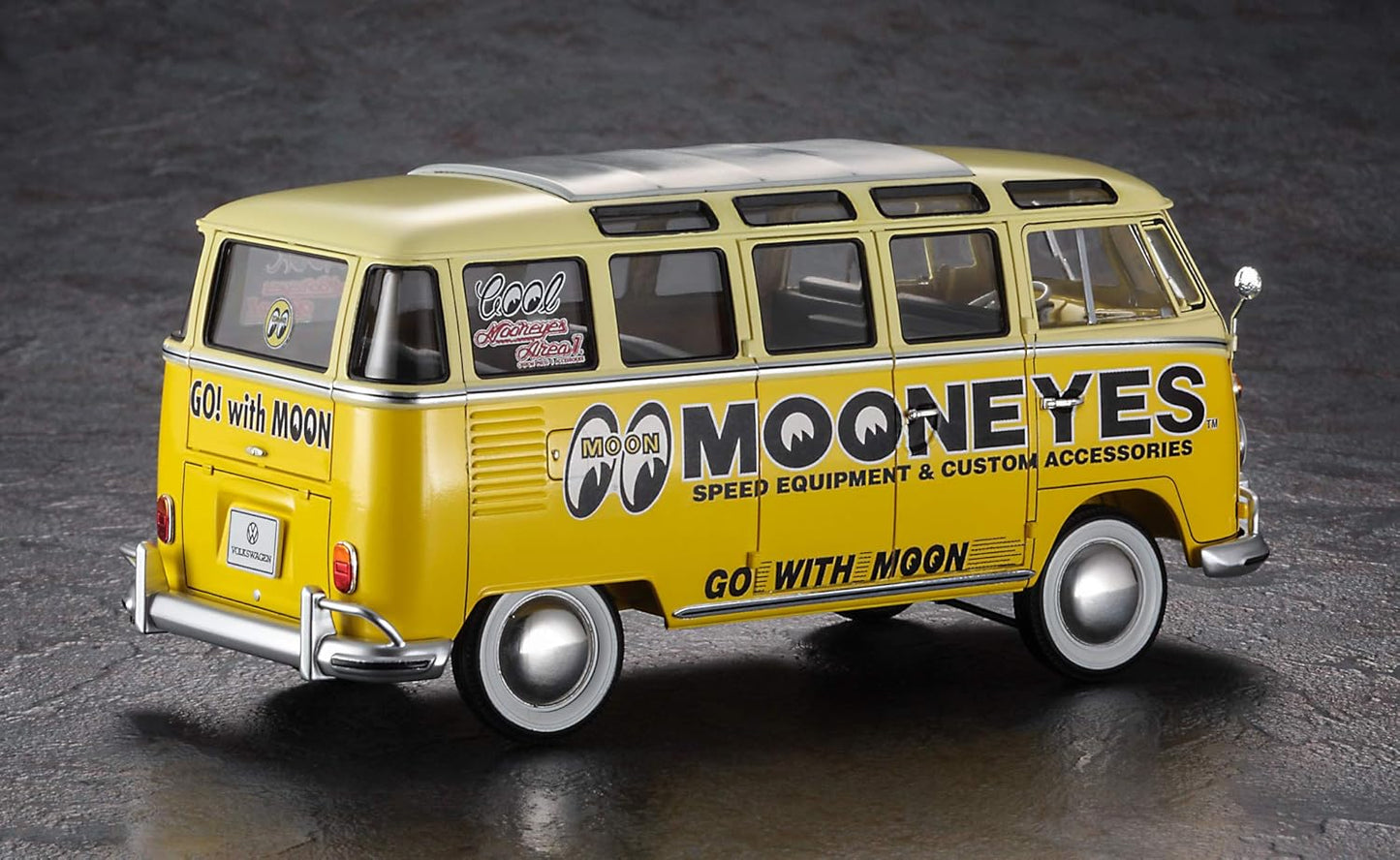 1/24 VOLKSWAGEN TYPE 2 MICRO BUS MOONEYES SPEED EQUIPMENT & CUSTOM ACCESSORIES [LIMITED EDITION]