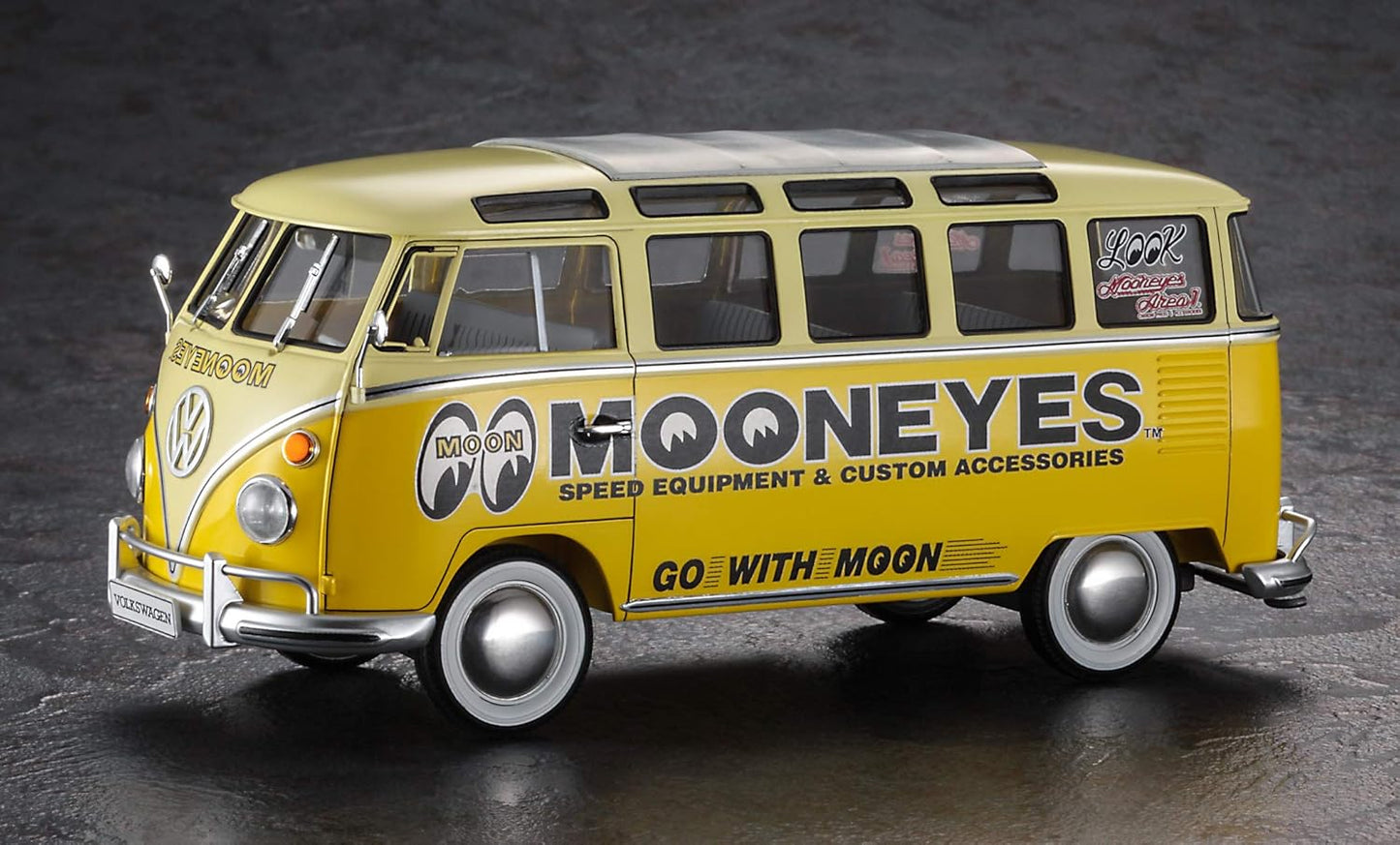 1/24 VOLKSWAGEN TYPE 2 MICRO BUS MOONEYES SPEED EQUIPMENT & CUSTOM ACCESSORIES [LIMITED EDITION]
