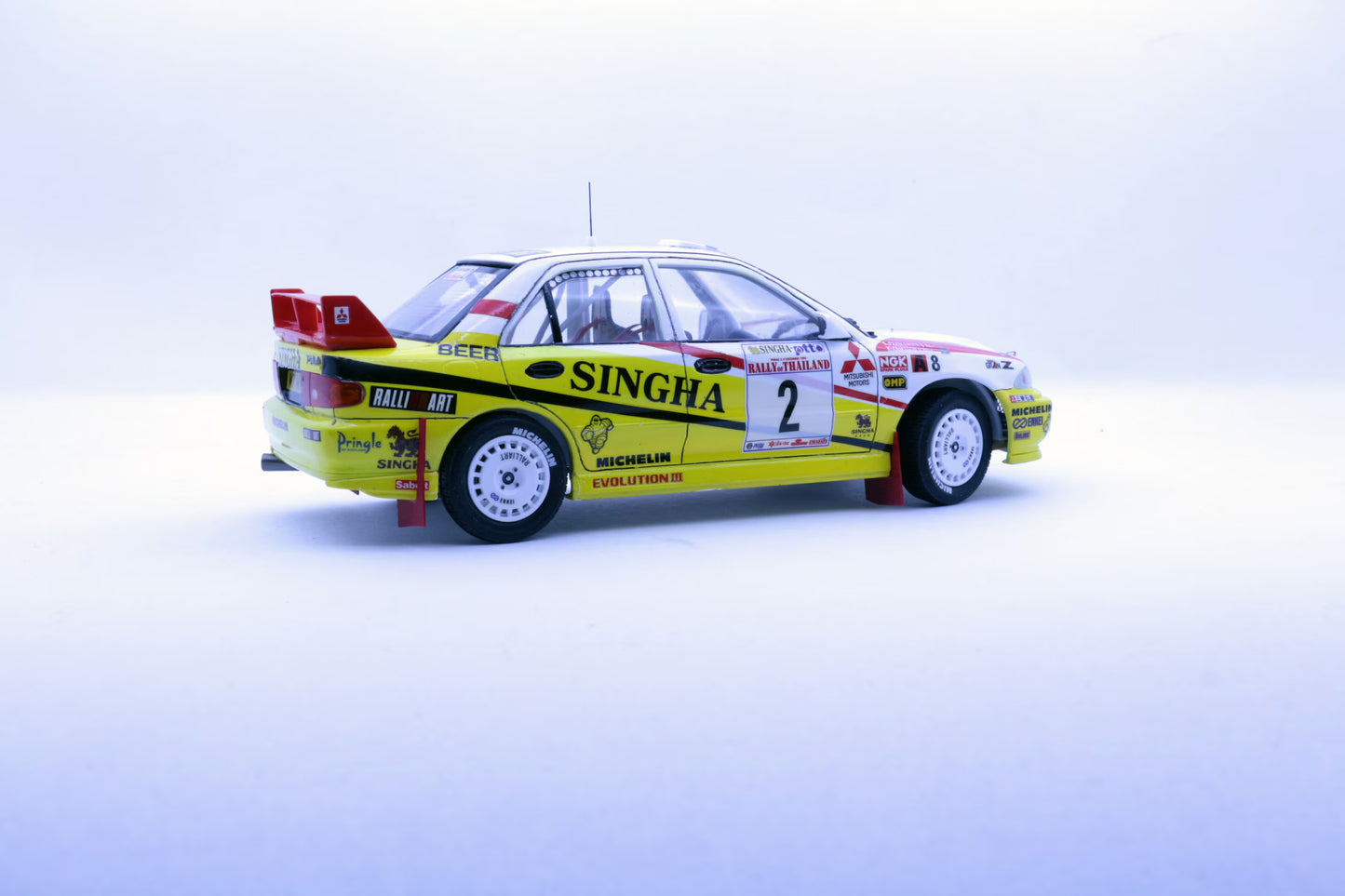 1/24 MITSUBISHI LANCER GSR Evolution III 1995 RALLY OF THAILAND WINNER [LIMITED EDITION]