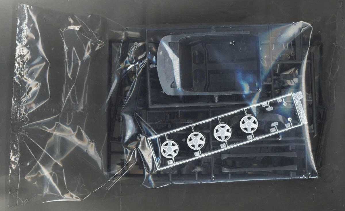 1/24 TOYOTA COROLLA LEVIN GT APEX [LIMITED EDITION]